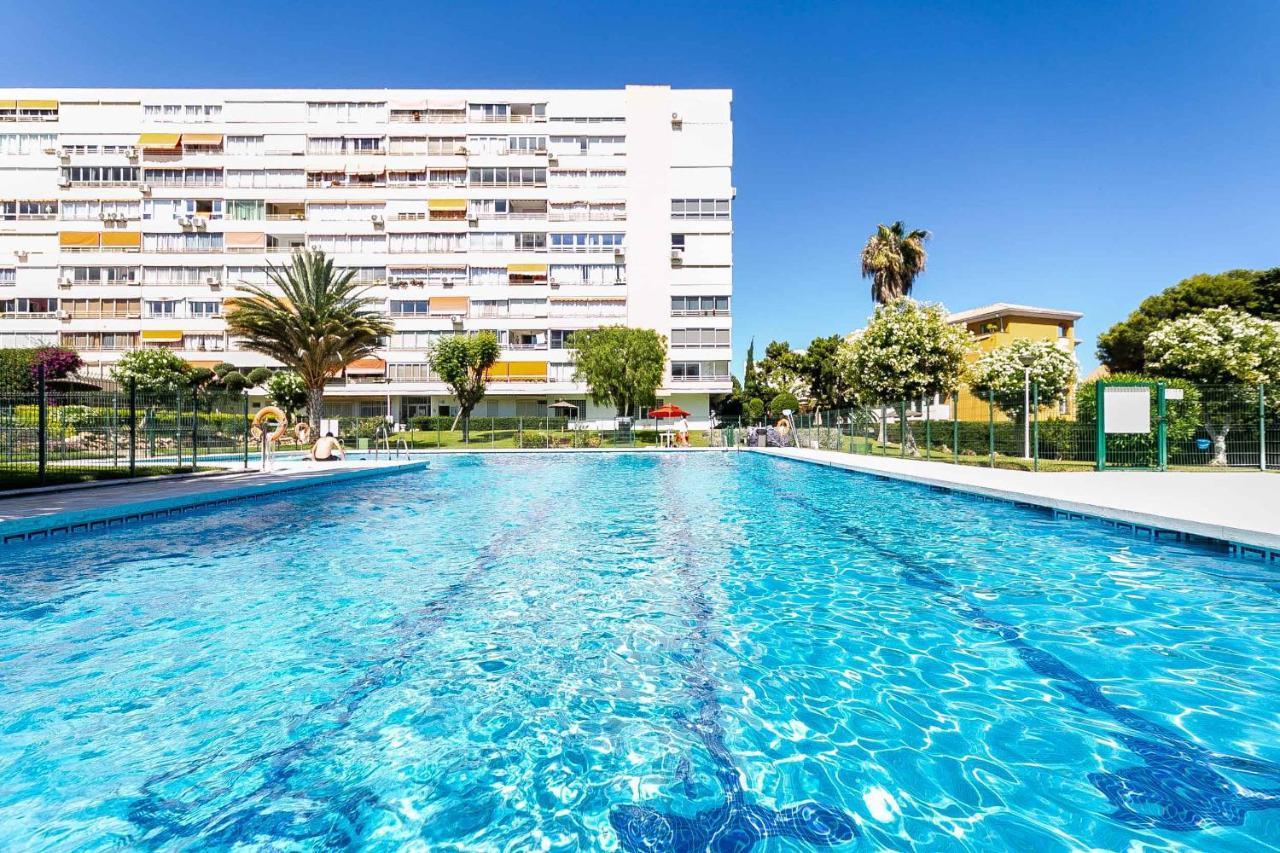 Apartamento Acogedor, Terraza, Piscina Y Mar Беналмадена Екстериор снимка
