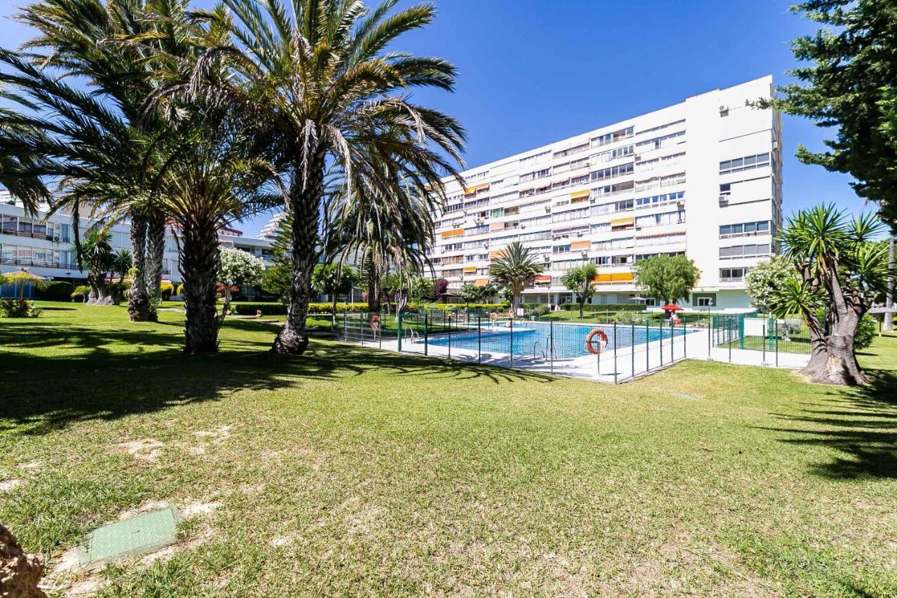 Apartamento Acogedor, Terraza, Piscina Y Mar Беналмадена Екстериор снимка